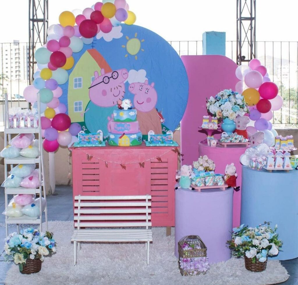 Peppa - casinha cores fortes - festa decoração em Promoção na Americanas